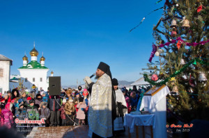 Большая монастырская Рождественская елка - 2015