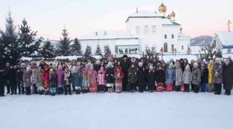 Концерт и детский крестный ход